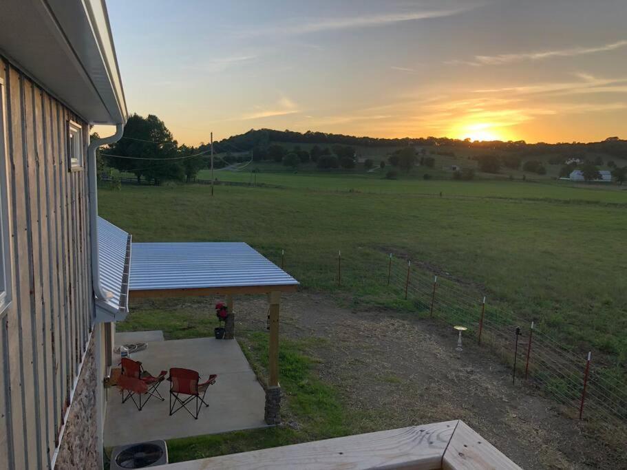 Pleasant Valley Farm Dairy Barn Writer'S Retreat Columbia Eksteriør bilde